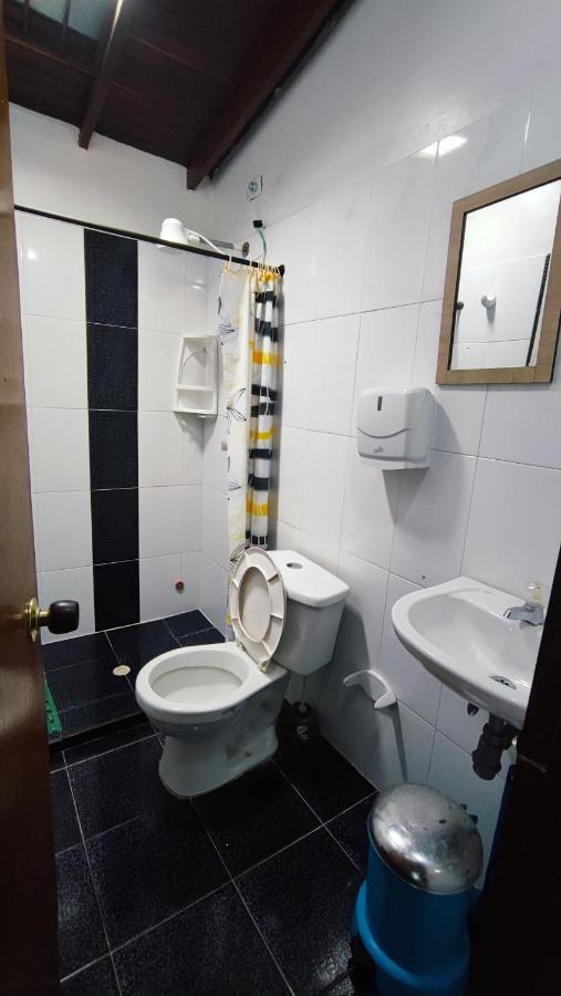 Hostel Urban City Медельїн Екстер'єр фото