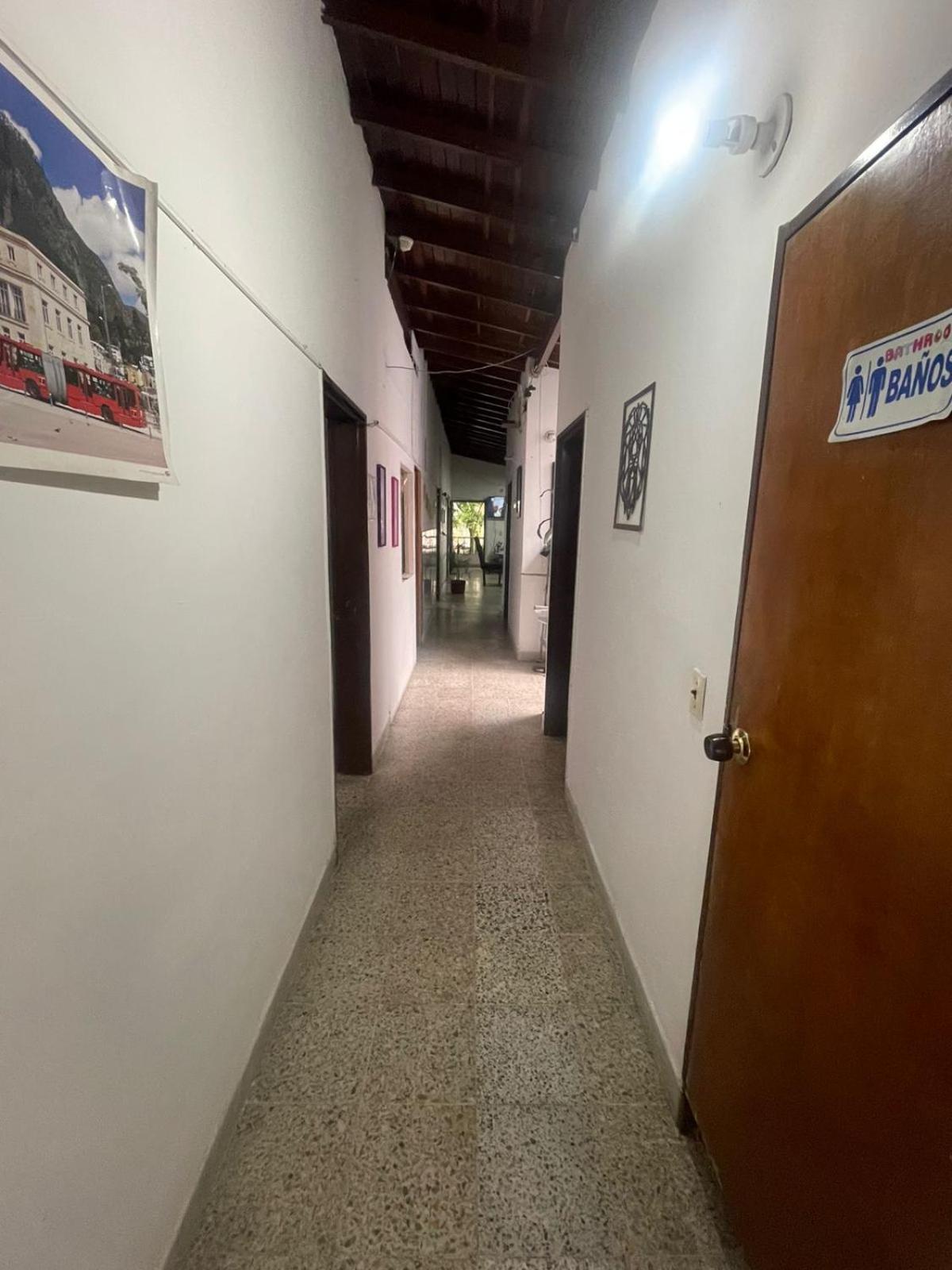 Hostel Urban City Медельїн Екстер'єр фото