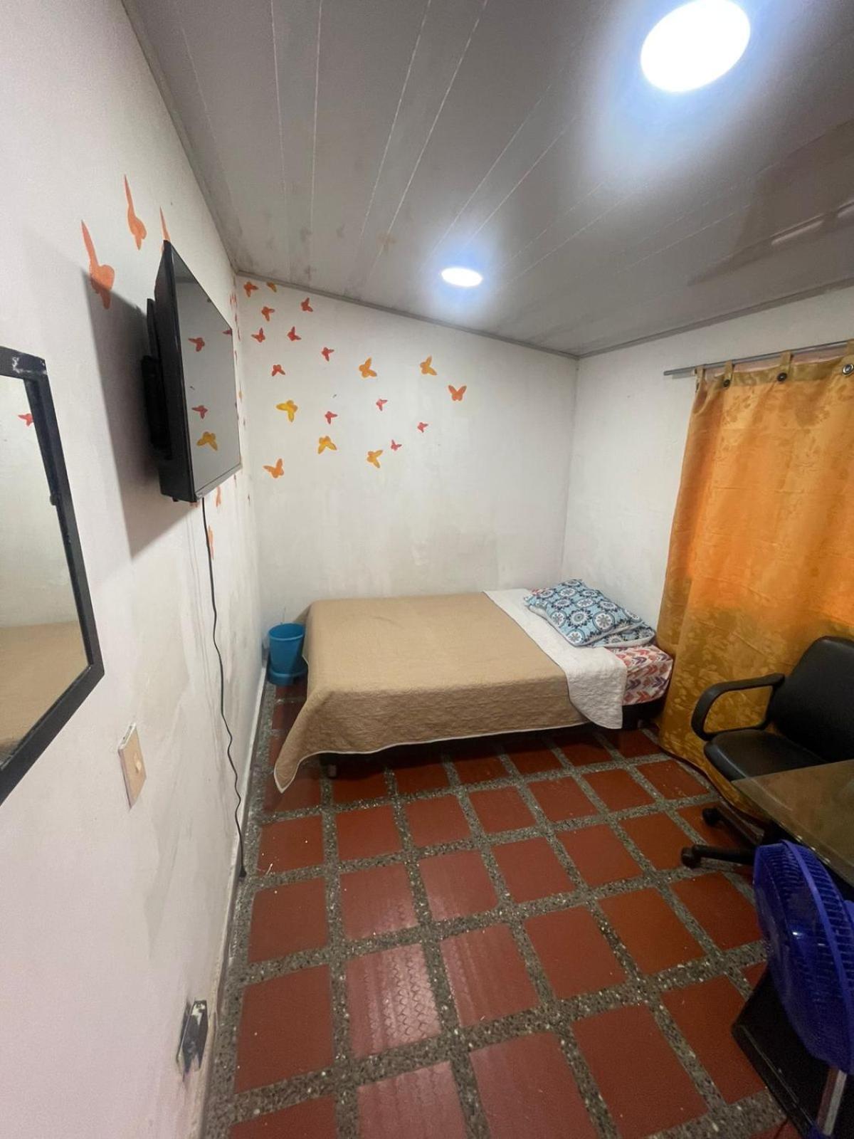 Hostel Urban City Медельїн Екстер'єр фото
