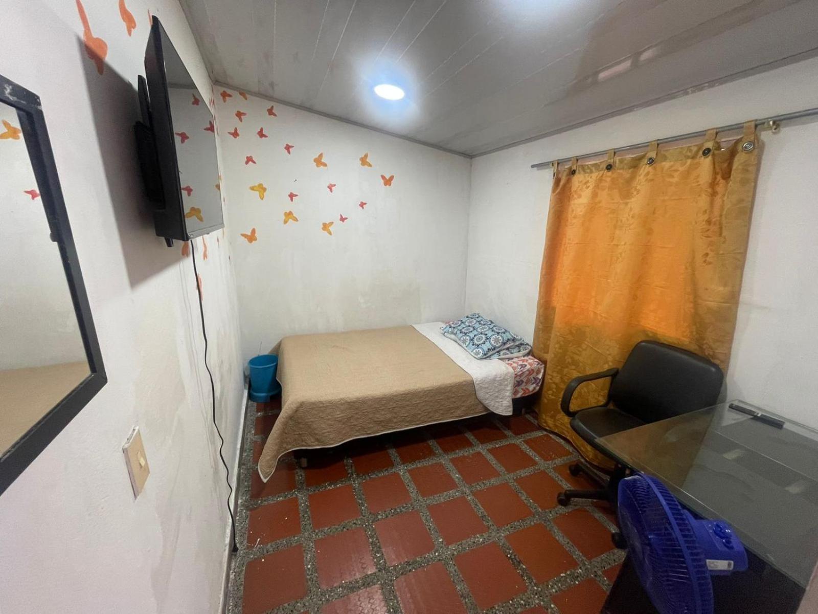 Hostel Urban City Медельїн Екстер'єр фото